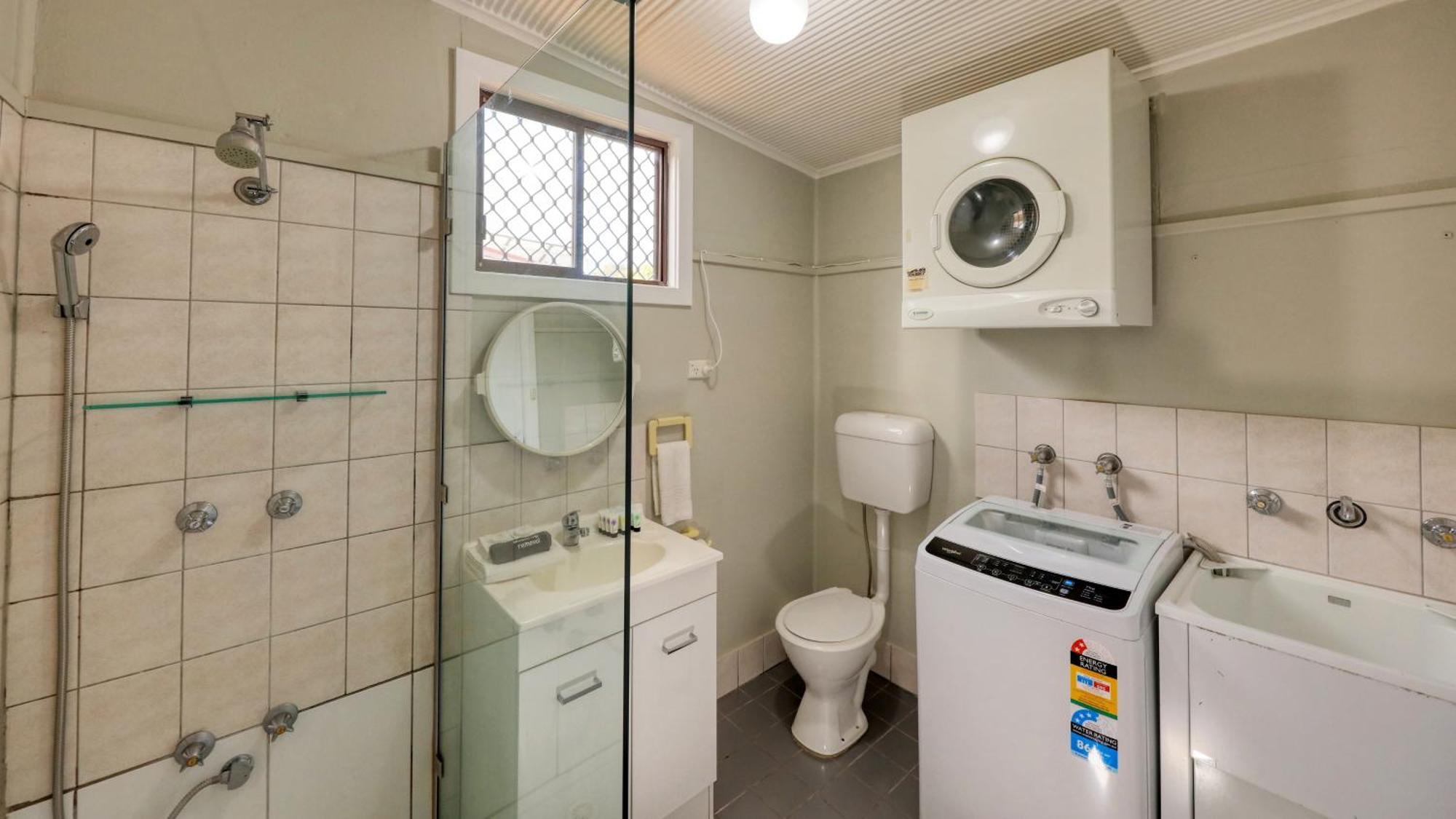 Charles Rasp Motor Inn & Cottages Брокен-Хилл Экстерьер фото